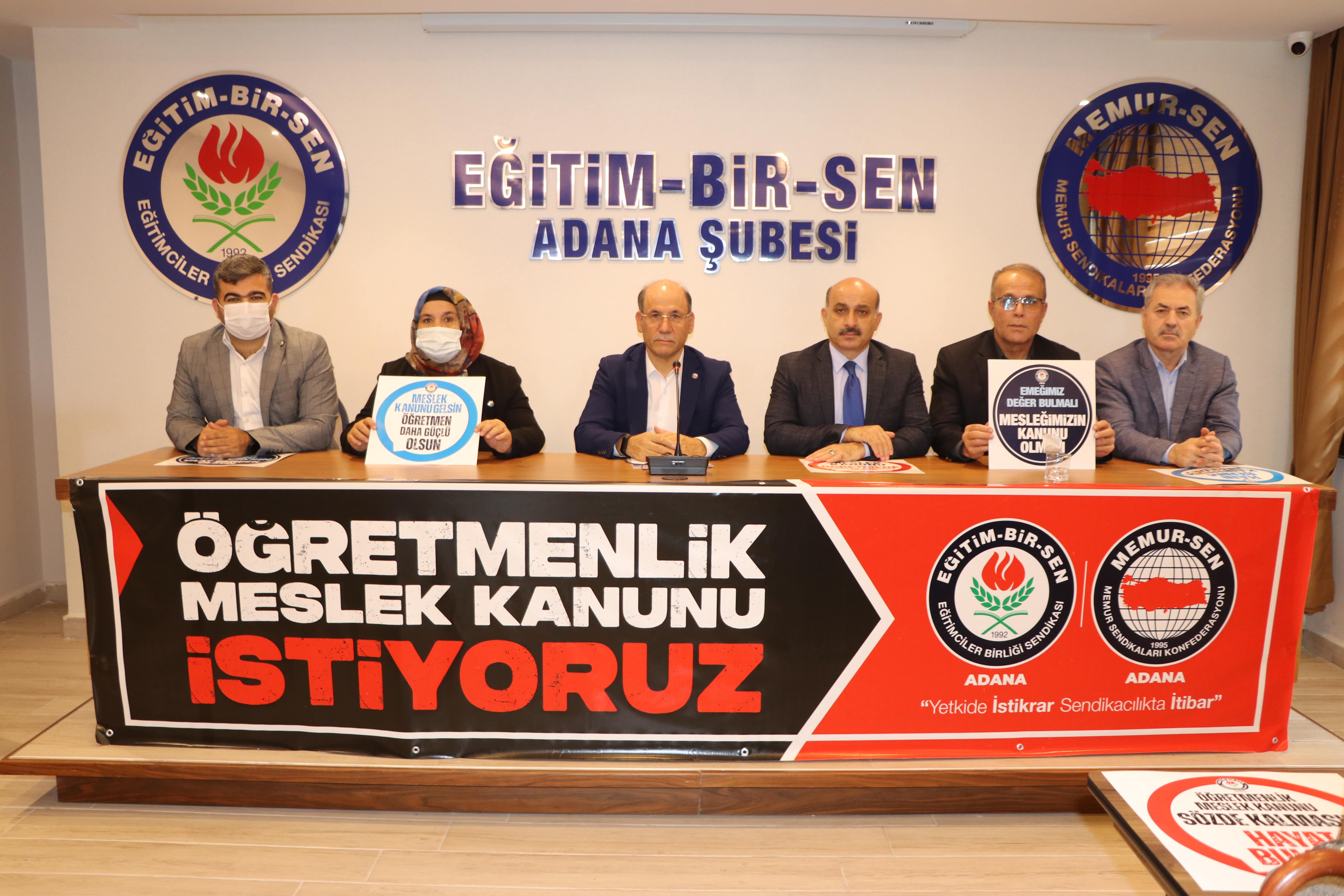 EĞİTİM-BİR-SEN’DEN ÖĞRETMENLİK MESLEK KANUNU İÇİN 81 İLDE BASIN AÇIKLAMASI